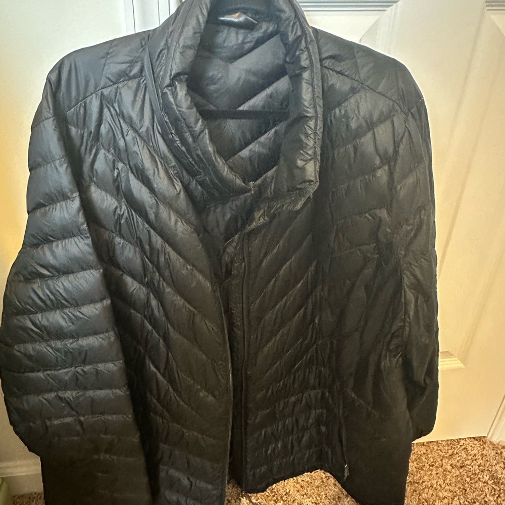 32 Degrees Women's Black Puffer Jacket